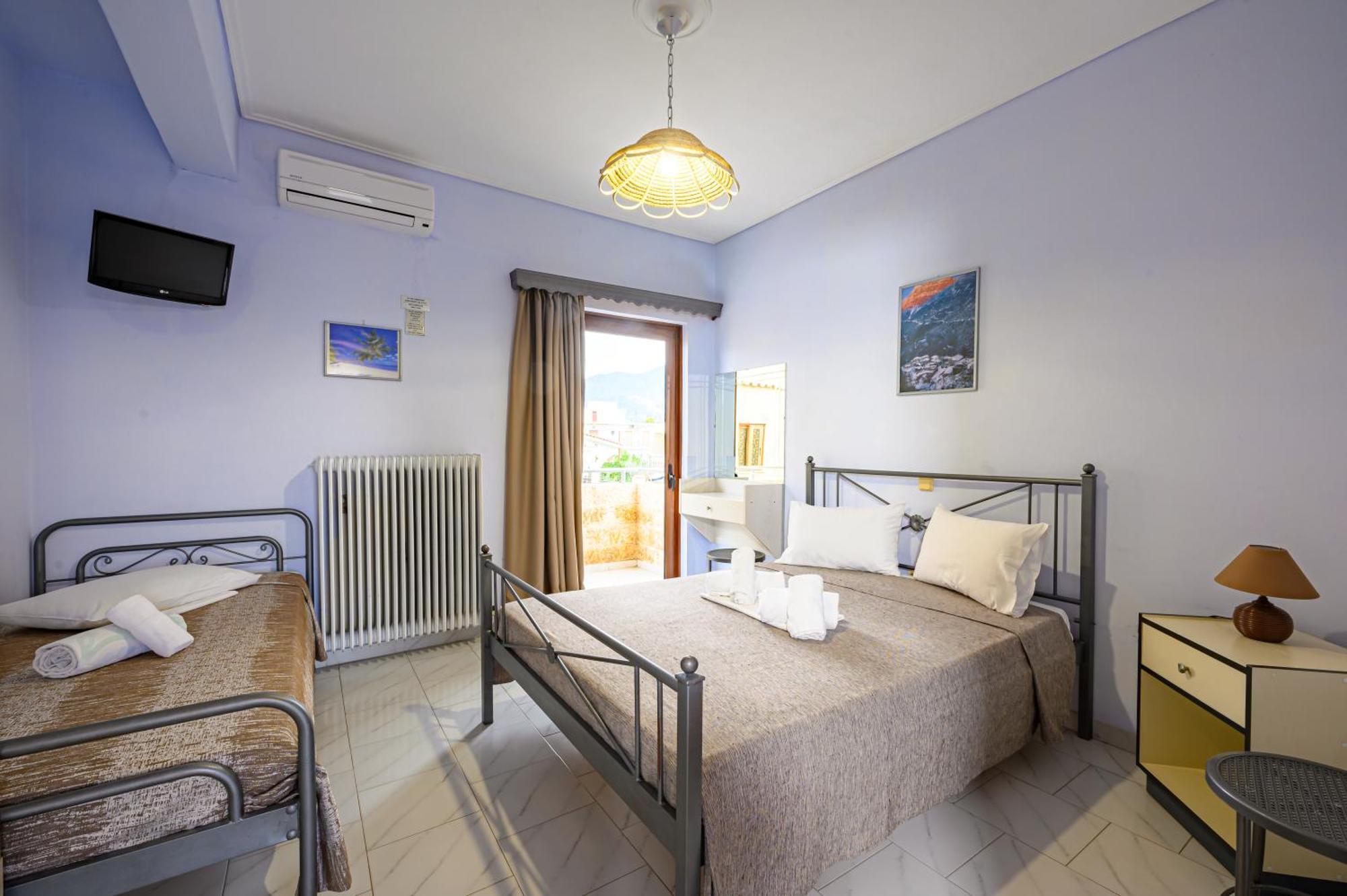 Iliahtida Apartments Ровиес Экстерьер фото