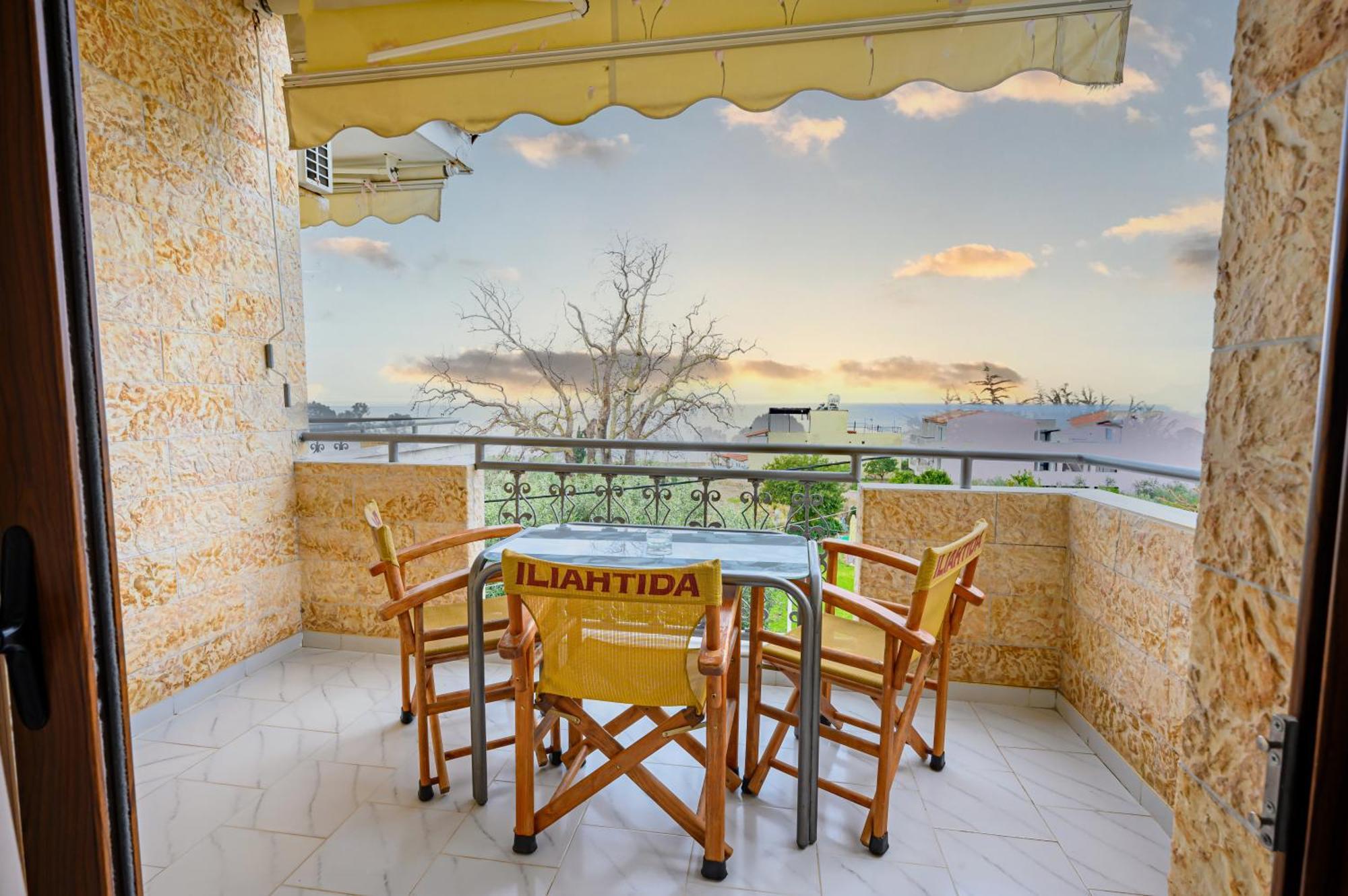 Iliahtida Apartments Ровиес Экстерьер фото