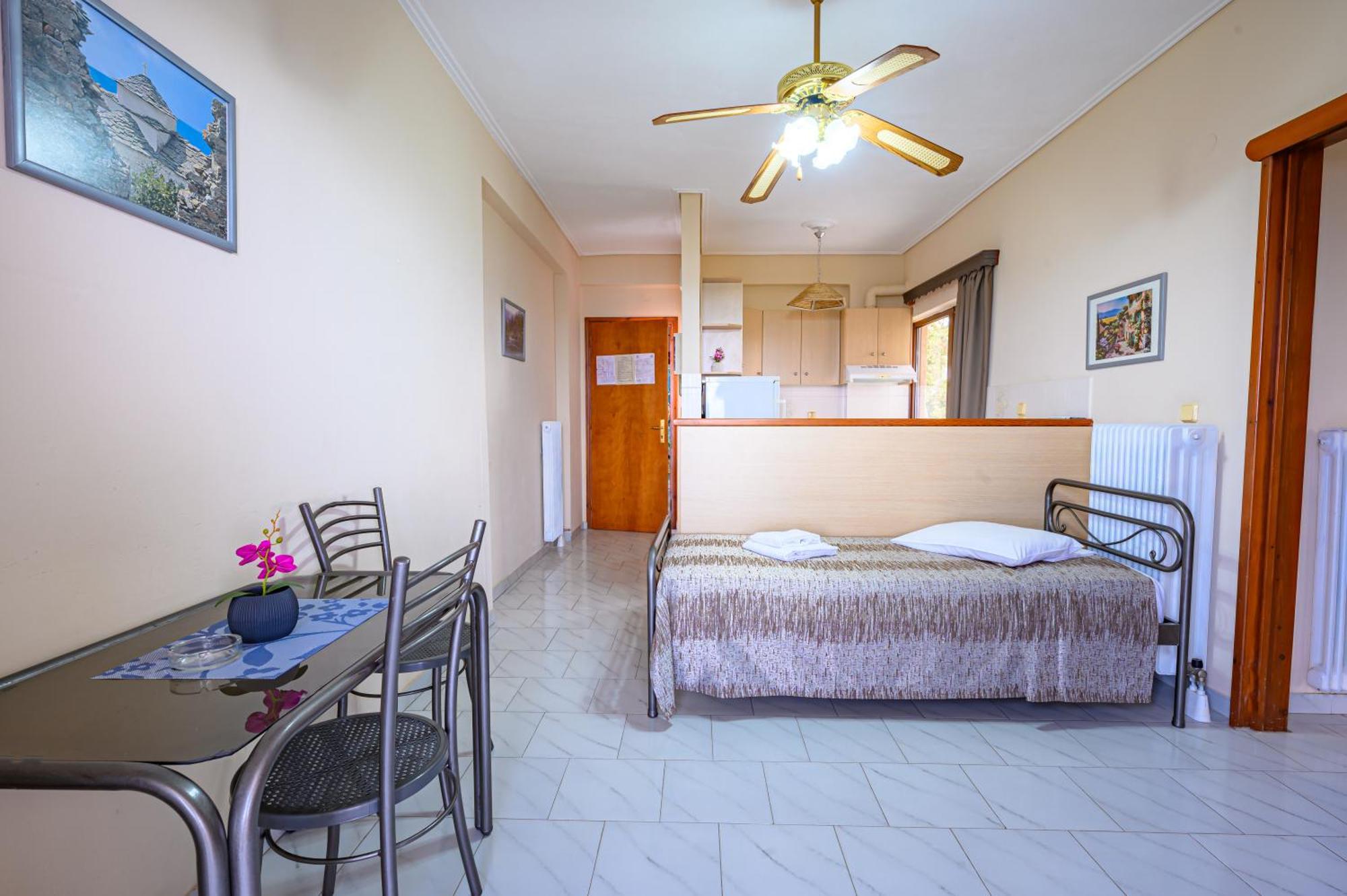 Iliahtida Apartments Ровиес Экстерьер фото